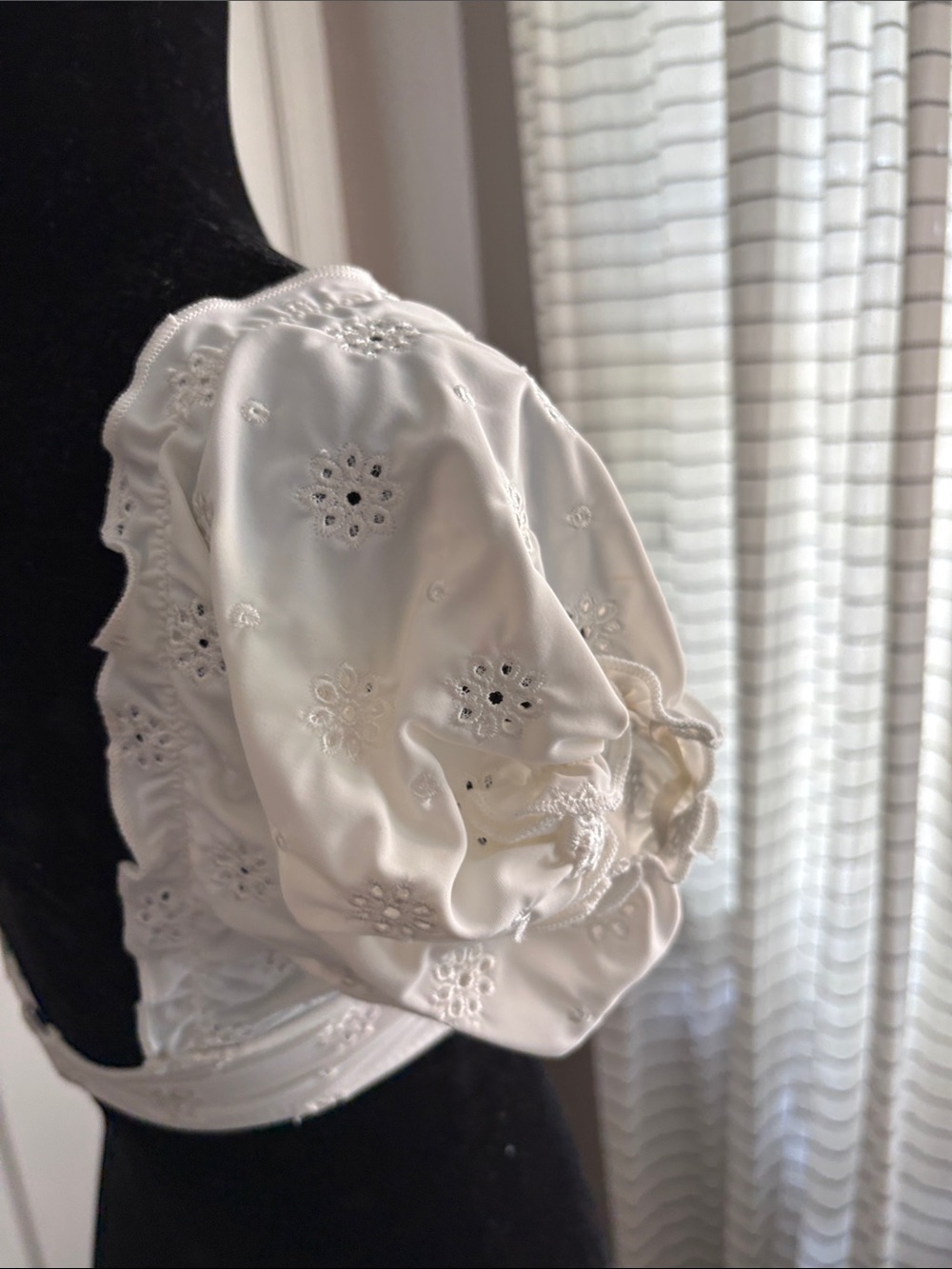 wild fable White Eyelet Puff-Sleeve Crop Top - Picture 3 of 7